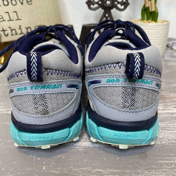 New Balance 610v5 trail running shoe sneakers Gray nSilver 8B - Picture 3 of 12